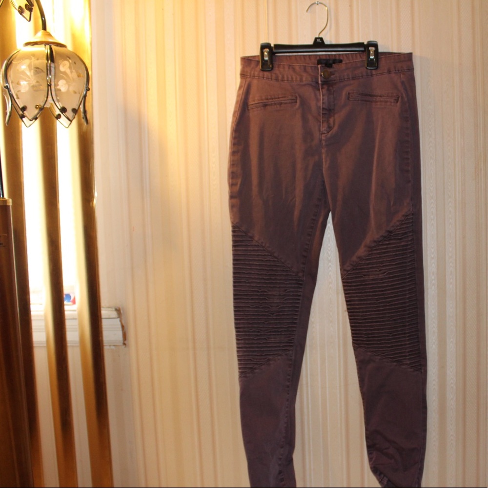 purple pants